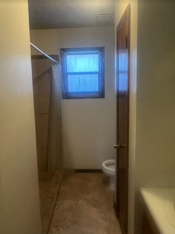 Building Photo - 1309 Robinwood Dr