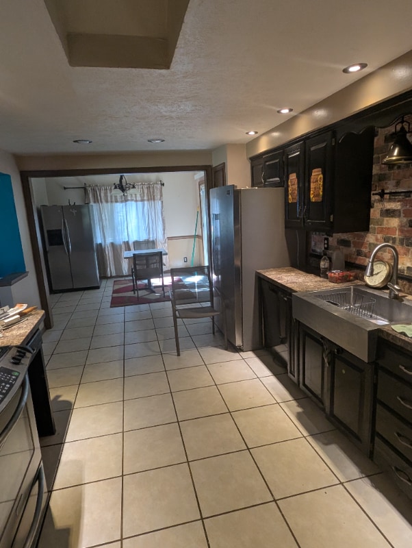 Building Photo - 557 Murray Hill Dr