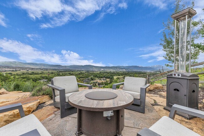 Building Photo - Rare River Meadows Ranch