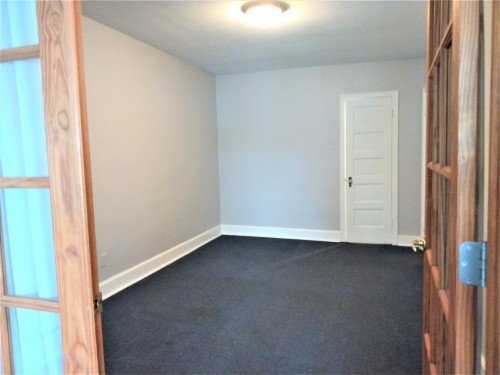 Building Photo - 715 5th Ave