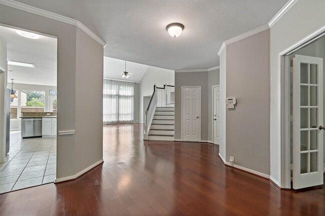 Building Photo - 2511 Sun Spot Ln