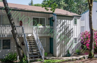 Building Photo - 1 Bedroom Condo in Southwest Eugene