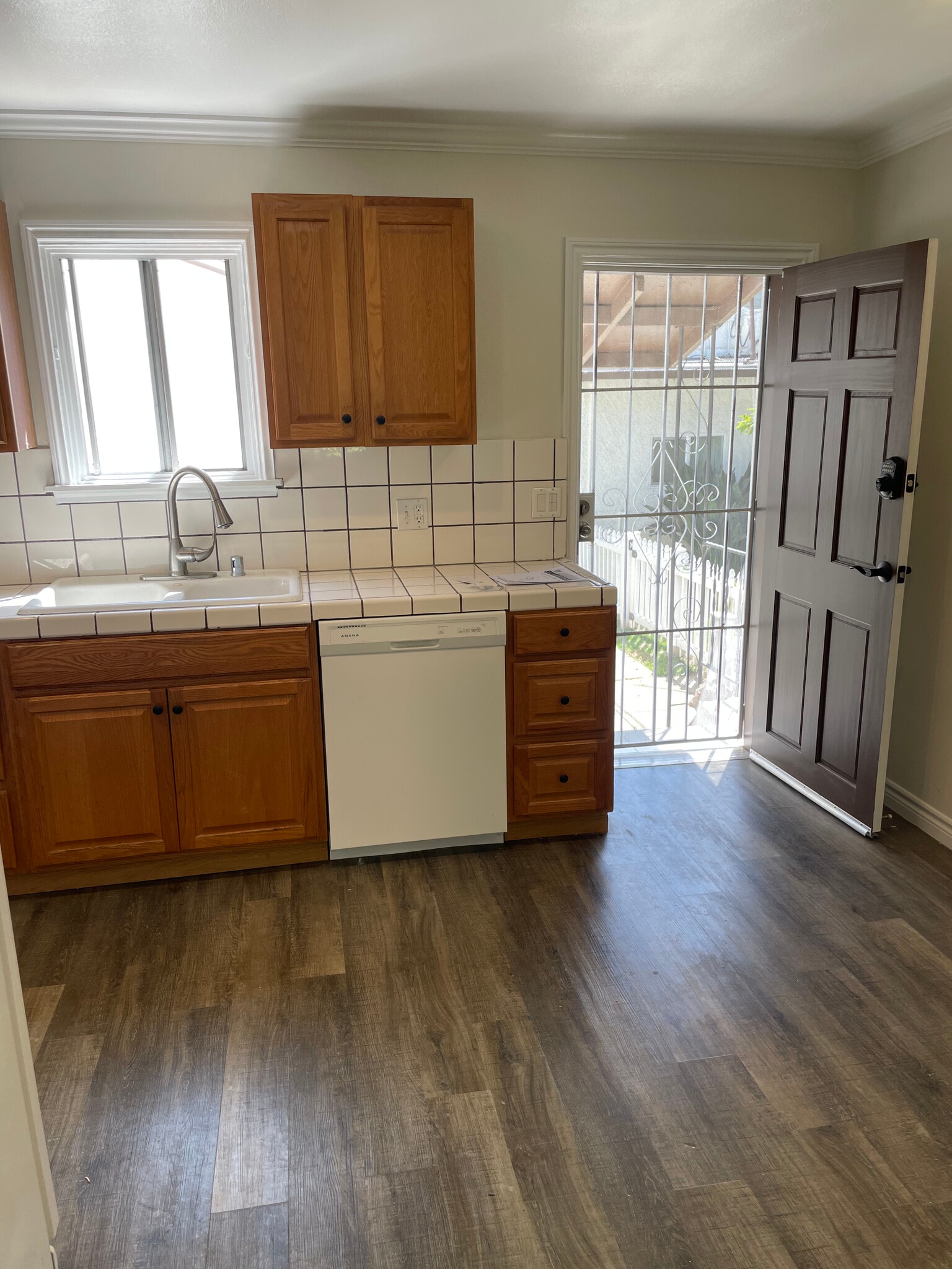 Building Photo - 1518 S Carmelina Ave