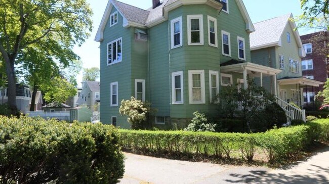 Building Photo - 2 bedroom in Malden MA 02148