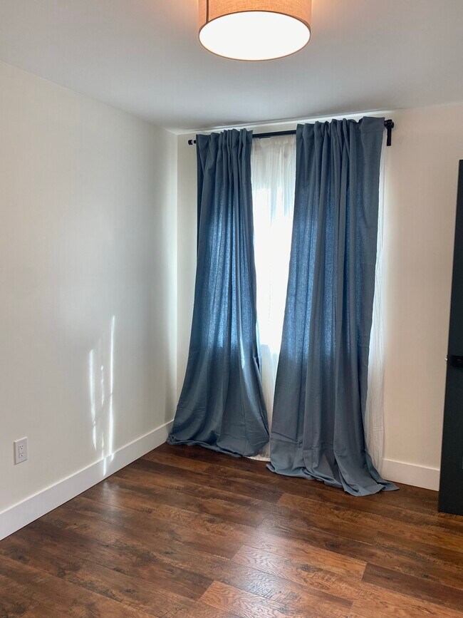 Building Photo - 2251 38th Ave