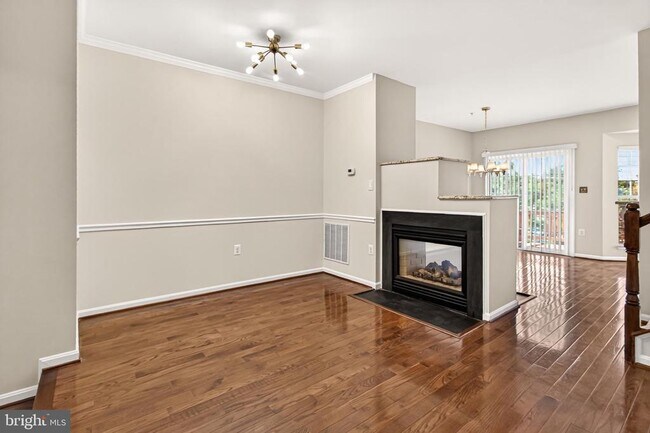 Building Photo - 6126 Madison Crest Ct