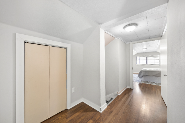 Building Photo - 2418 34th St