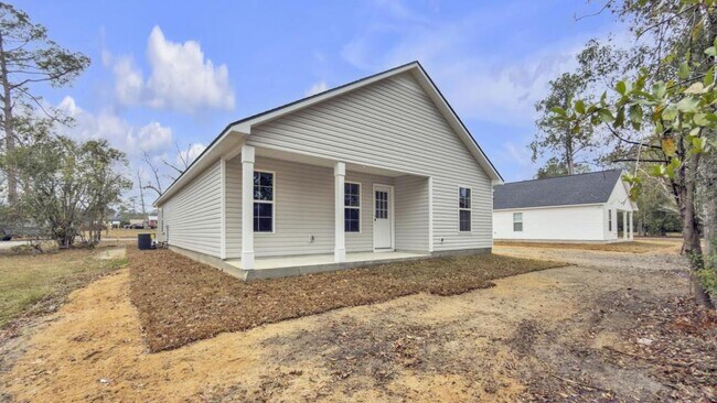 Building Photo - 303 Wright St