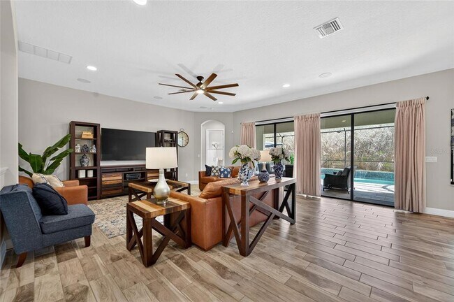 Building Photo - 11358 Hawks Fern Dr