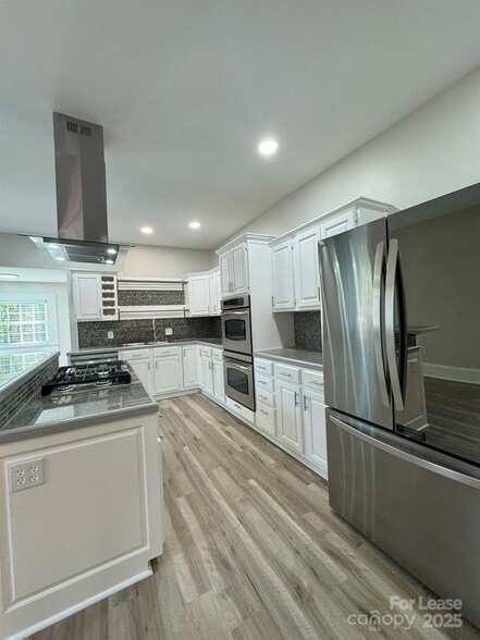 Building Photo - 430 Faison Ave