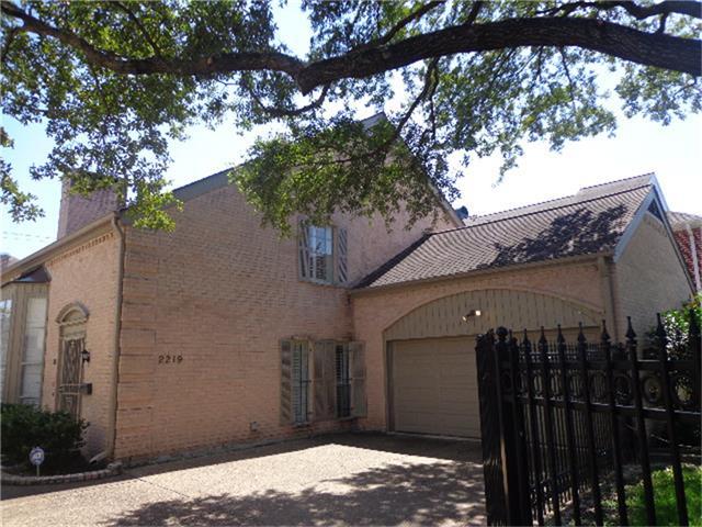 Building Photo - 2219 Nantucket Dr