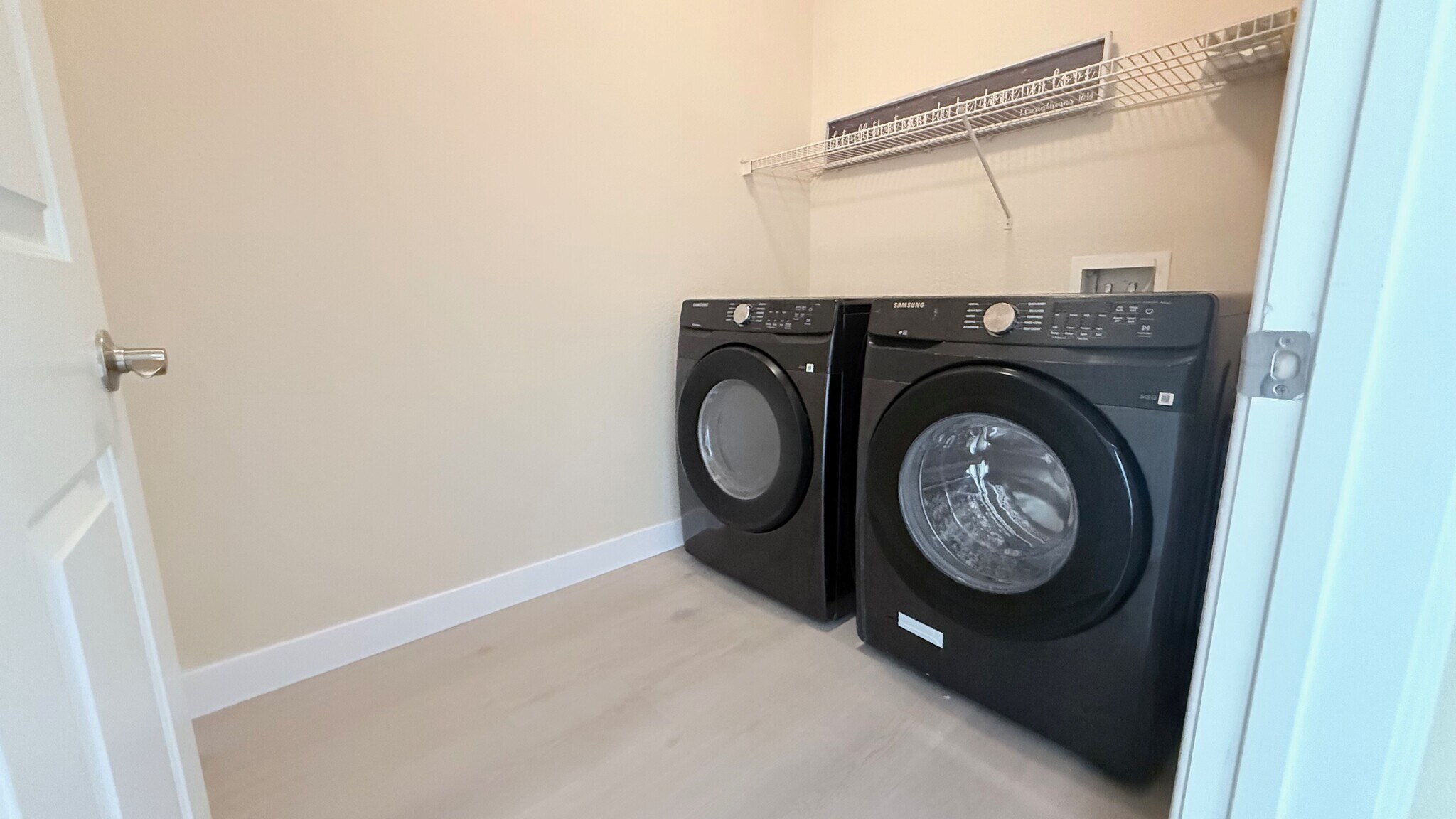 Building Photo - 2291 W Horizon Ridge Pky