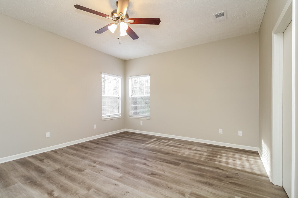 Building Photo - 2212 Oak Barrel Ln