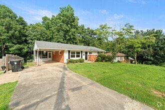 Building Photo - 548 Todd Dr NE