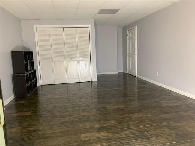 Building Photo - 5613 Spruce Ln