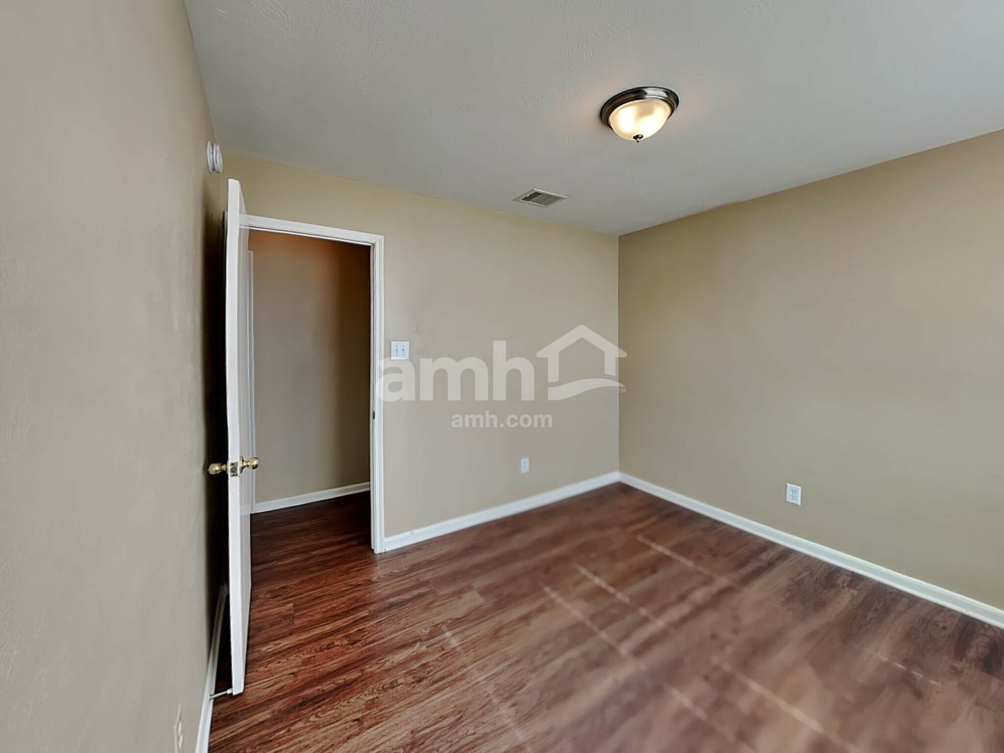 Building Photo - 7407 Tonsley Springs Dr