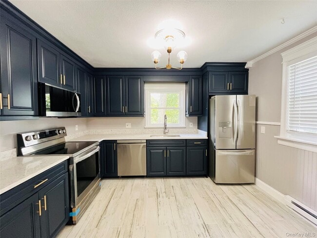 Building Photo - 1466 NY-292
