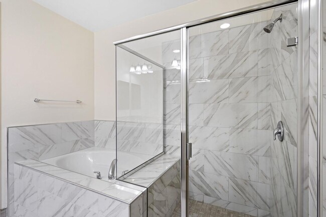 Building Photo - 643 Turnbuckle Dr
