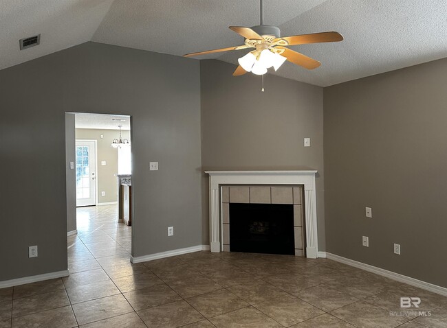 Building Photo - 611 Westchase Ct N