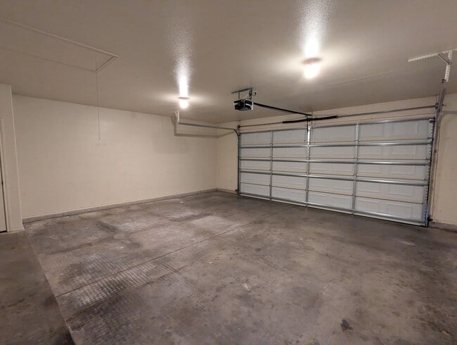 Building Photo - 4412 105th St
