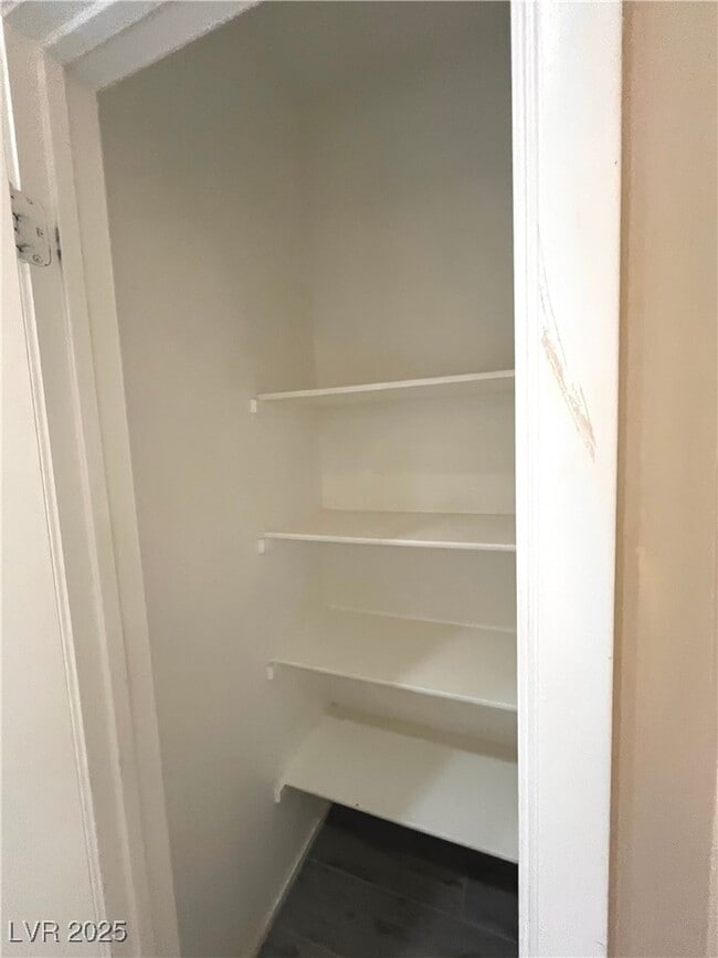 Building Photo - 673 Peachy Canyon Cir