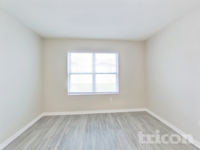 Building Photo - 5131 Star Ruby Ave