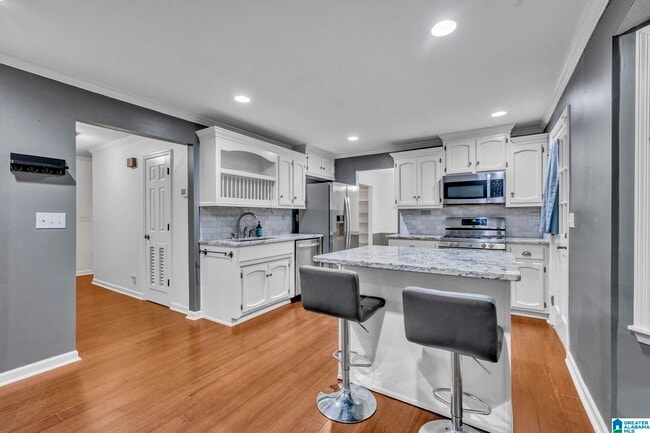 Building Photo - 5501 Heath Row Dr