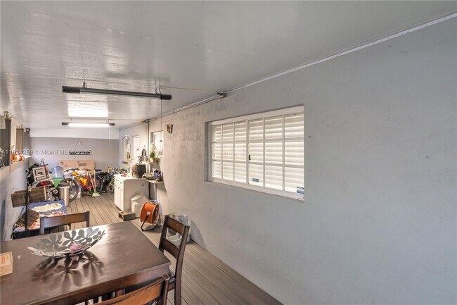 Building Photo - 2860 W 80th St