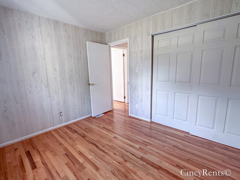 Building Photo - 1647 Rockhurst Ln