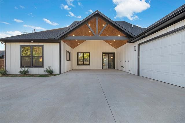 Building Photo - 3201 Anthony Dr