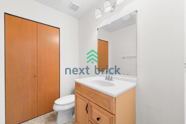 Building Photo - Charming Detached Cottage in Snoqualmie Ridge - Award Winning Schools!