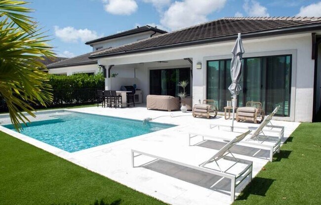 Building Photo - 2929 Gin Berry Way