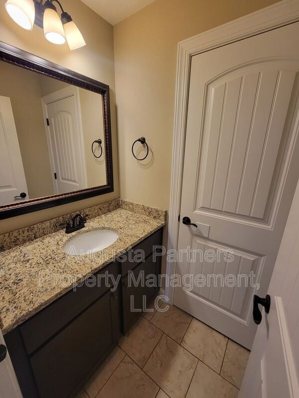 Building Photo - 841 Herrington Dr