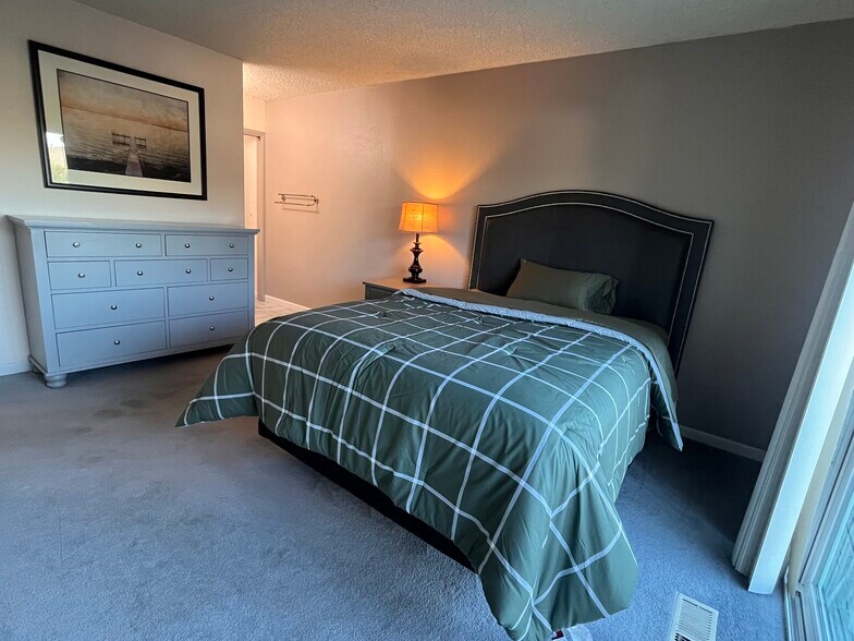 Master Bedroom - 1369 Cherrywood Sq