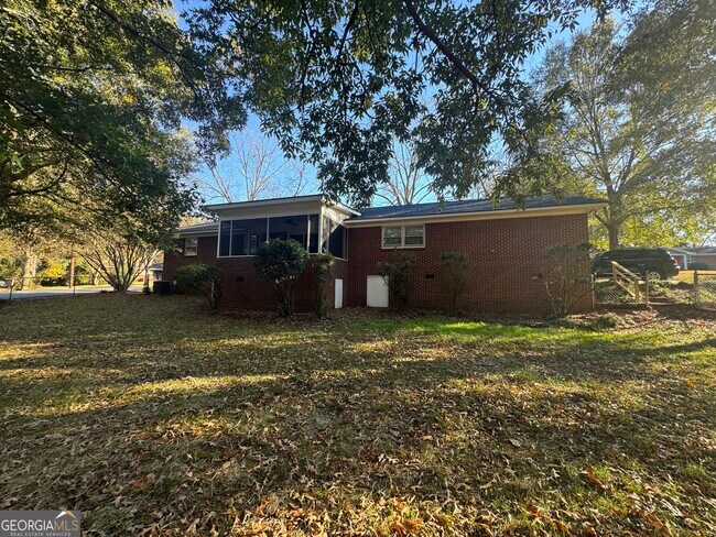 Building Photo - 17 Bunny Hop Trail