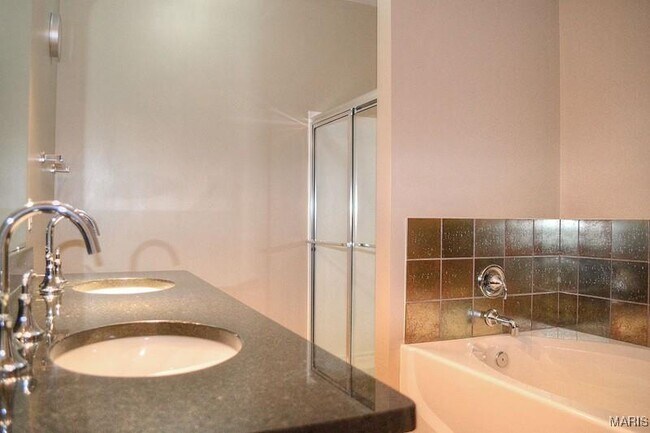 Building Photo - 1520 Washington Ave