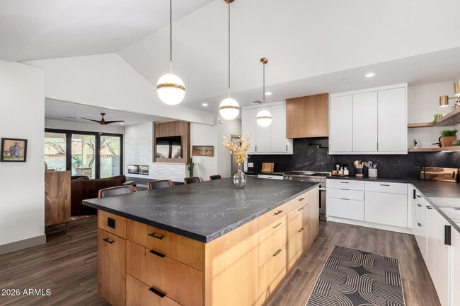 Building Photo - 2311 N 58th St