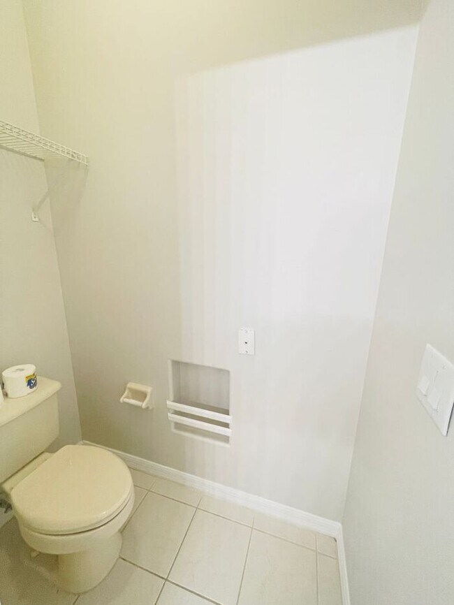 Building Photo - Coming soon!!!!-The Oaks-Pool Home-1738 Golfview Dr Kissimmee FL 34746