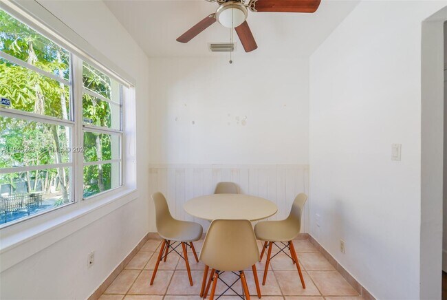 Building Photo - 1535 Meridian Ave