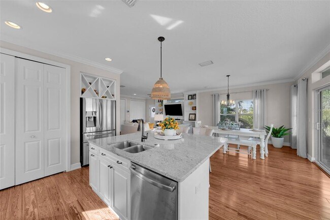 Building Photo - 12116 Lagoon Ln