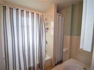 Building Photo - 258 Rakoczy Ave