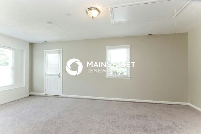 Building Photo - 3 Bedroom Pet-Friendly Home in High Point,...