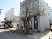 Building Photo - 211 E Main St