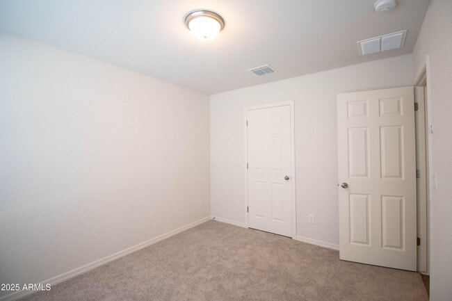 Building Photo - 1675 E Judi St