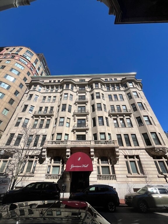 Building Photo - 8 Garrison St