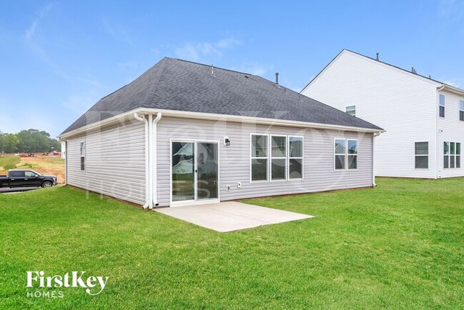 Building Photo - 204 Stonefence Dr