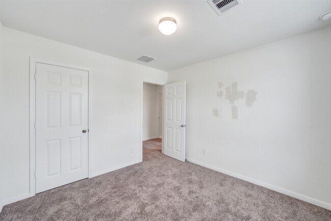 Building Photo - 2844 Grand Anse Dr