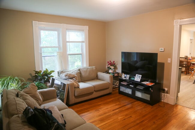 Building Photo - 48 Dennison Ave