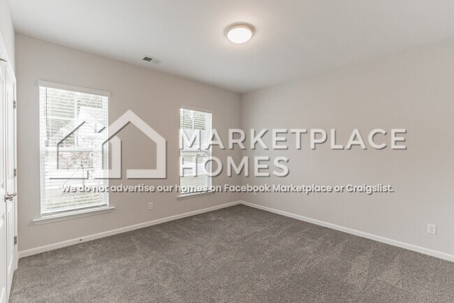 Building Photo - 213 Sessile Oak Dr