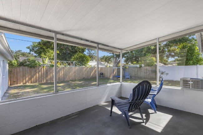 Building Photo - 3505 Prescott St N